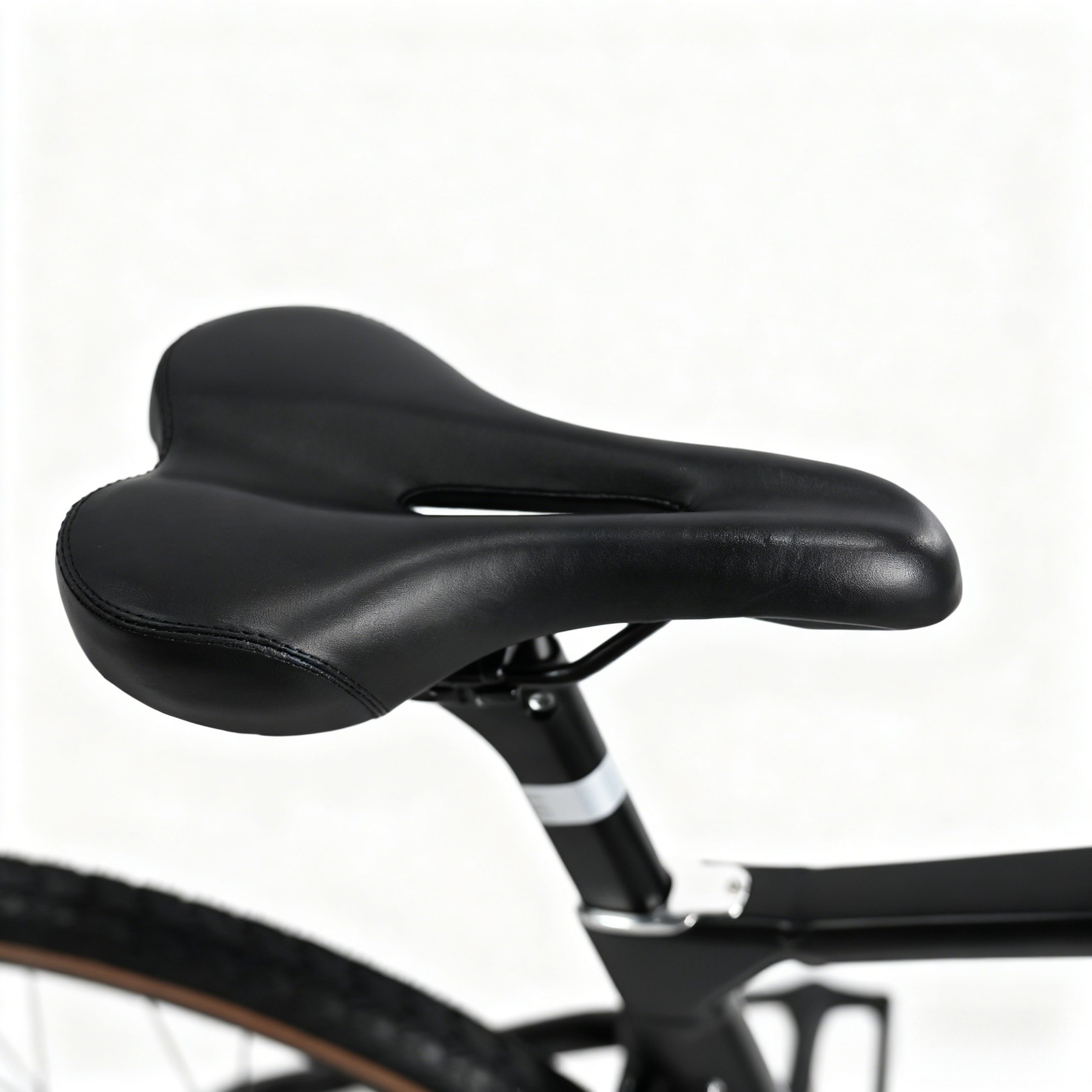 Saddle and contact points